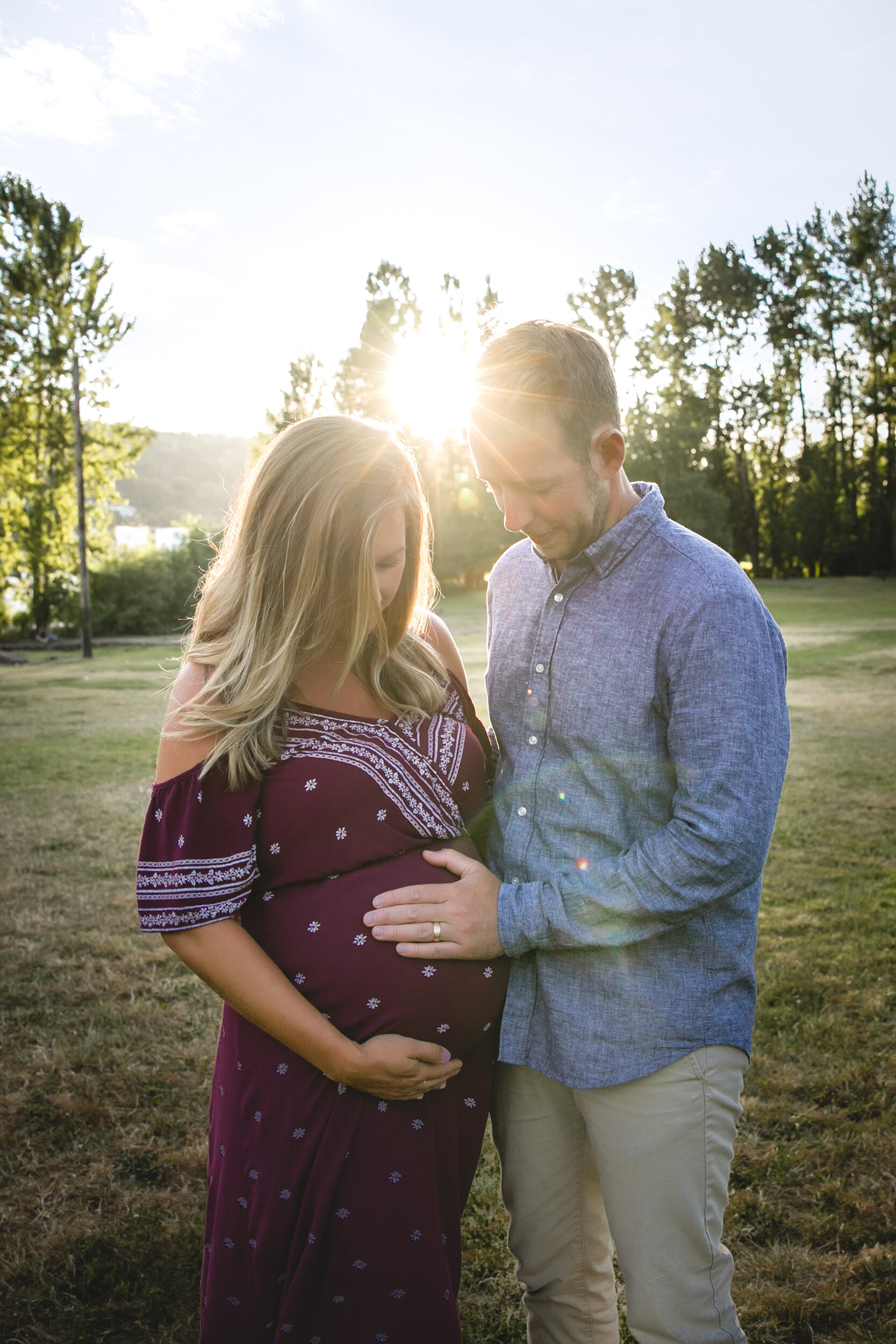 best lifestyle maternity photgrapher portland oregon outdoor park-1.jpg