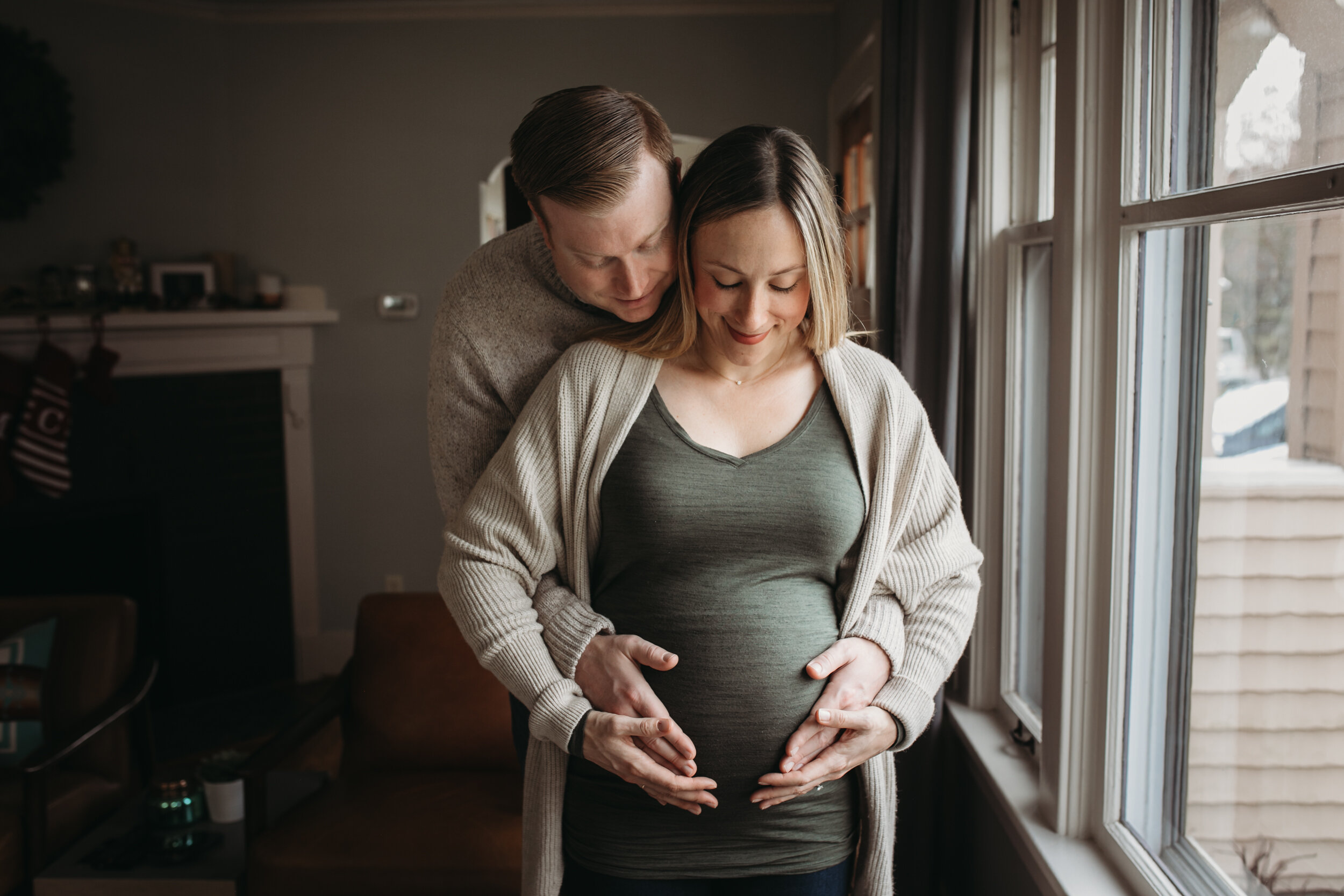 best maternity photgrapher portland beaverton oregon in home lifestyle-11.jpg
