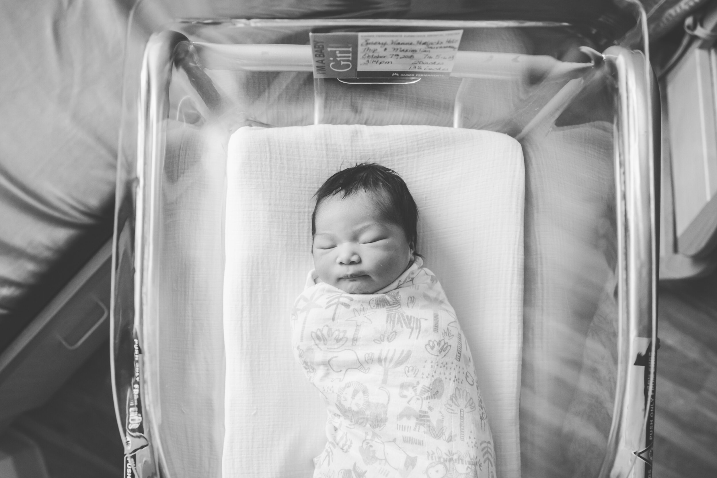 best Fresh48 hospital baby newborn photgrapher portland beaverton oregon kaiser sunnyside westside-1.jpg