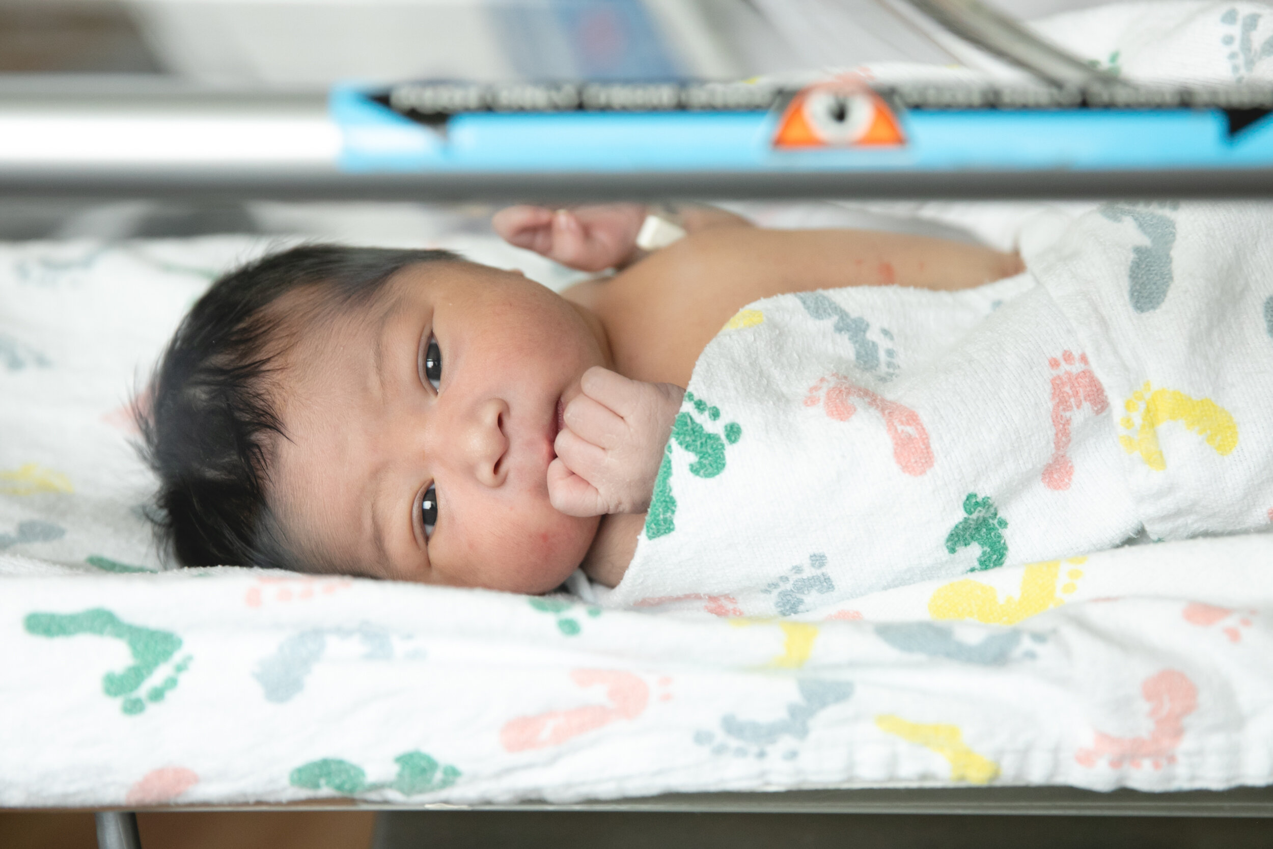 best Fresh48 hospital baby newborn photgrapher portland beaverton oregon kaiser sunnyside westside-9.jpg