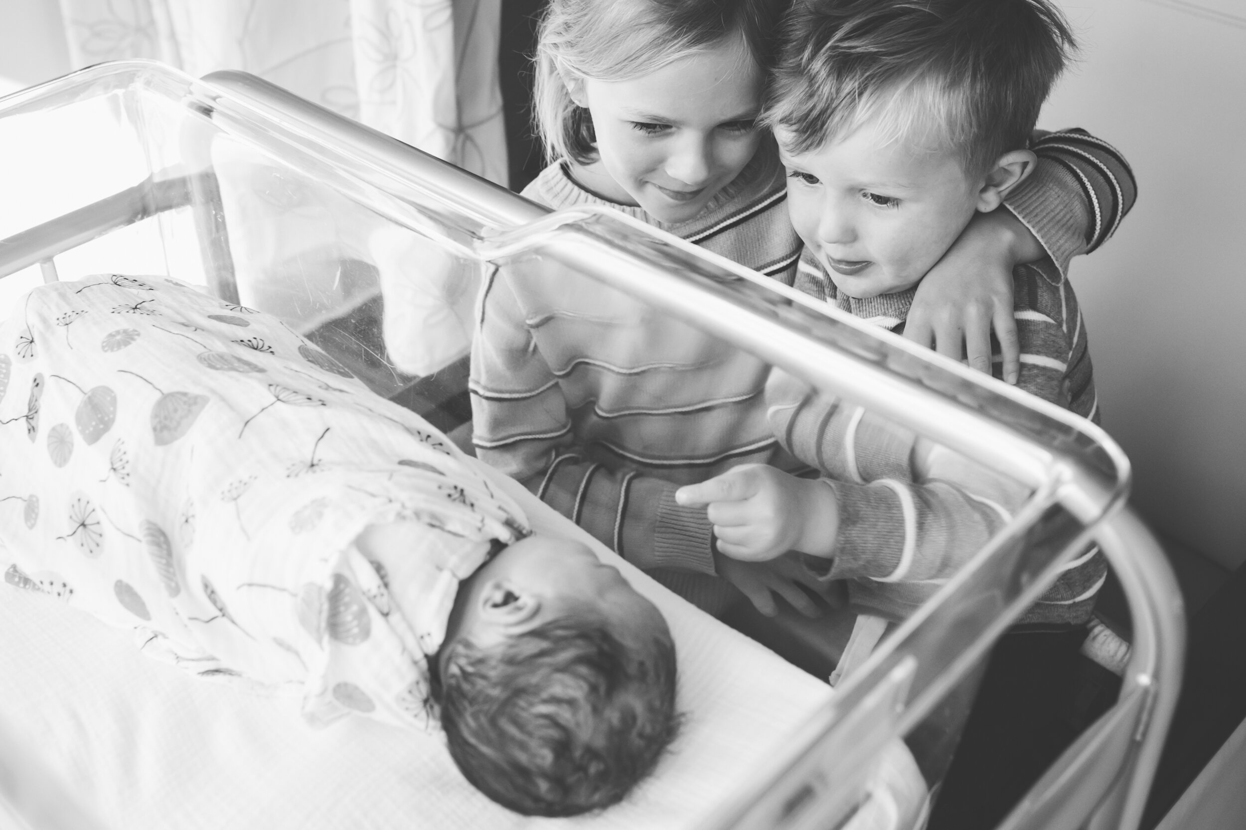 best Fresh48 hospital baby newborn photgrapher portland beaverton oregon kaiser sunnyside westside-11.jpg