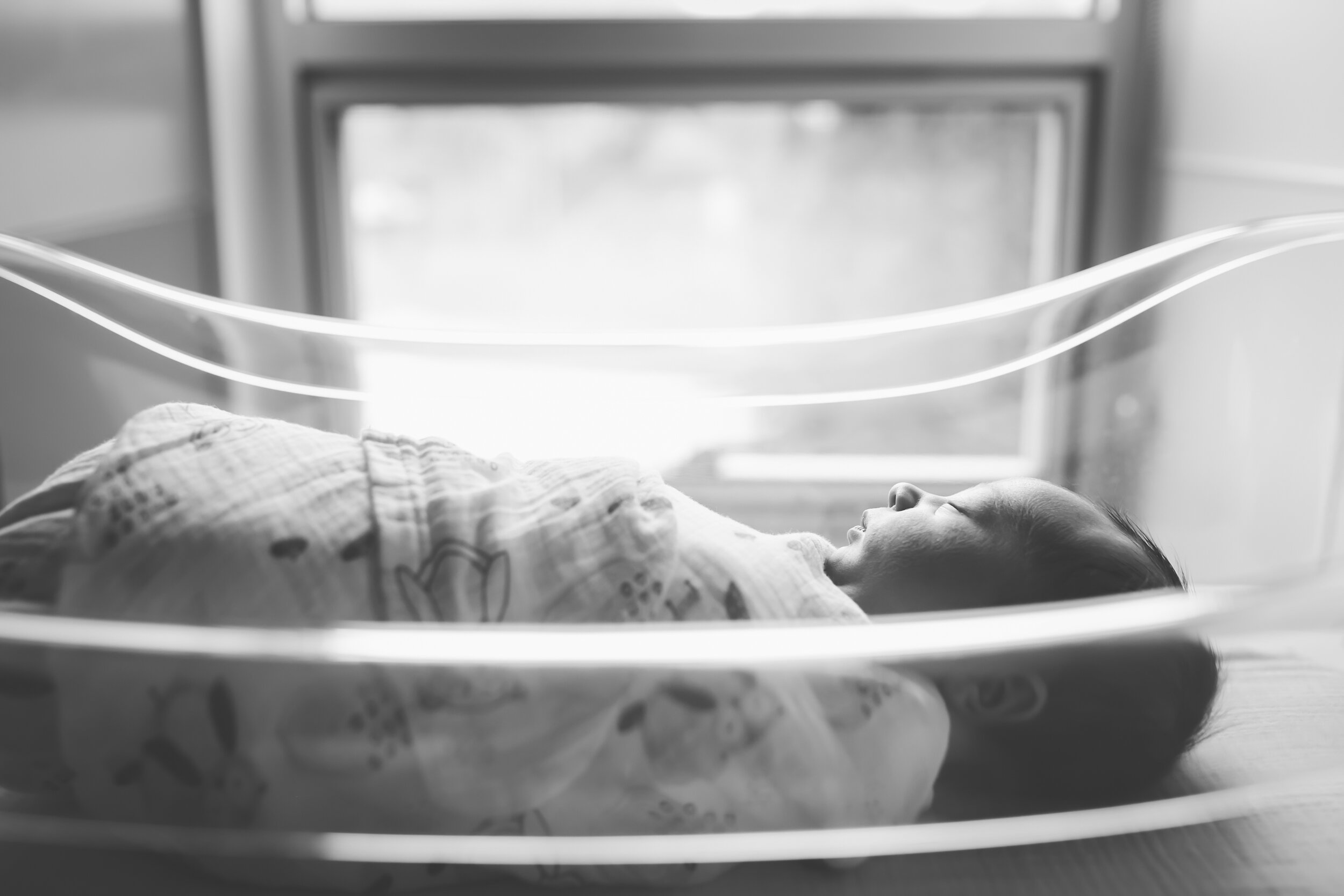 best Fresh48 hospital baby newborn photgrapher portland beaverton oregon providence-1.jpg