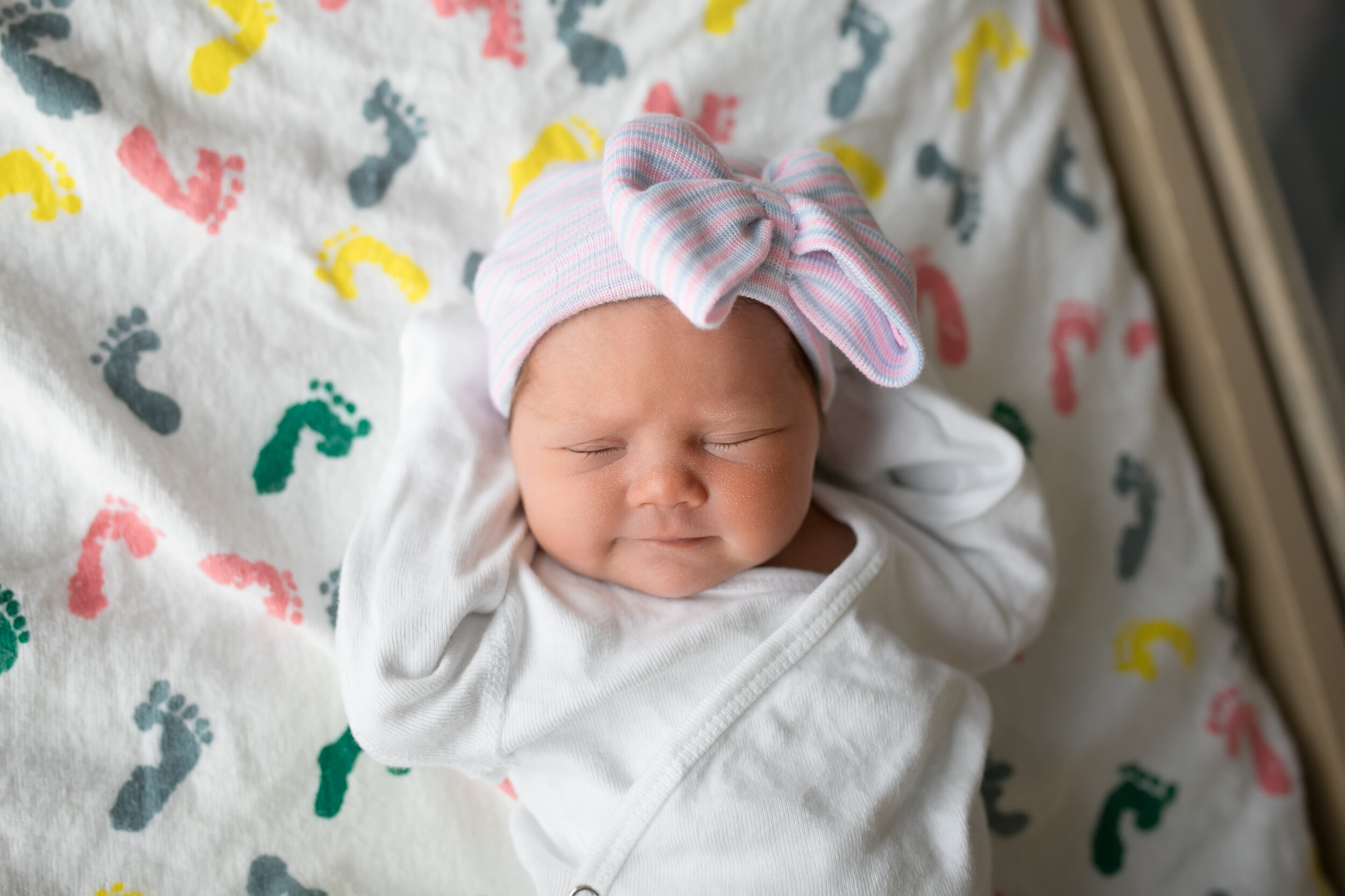 best Fresh48 hospital baby newborn photgrapher portland beaverton oregon st. vincents-4.jpg