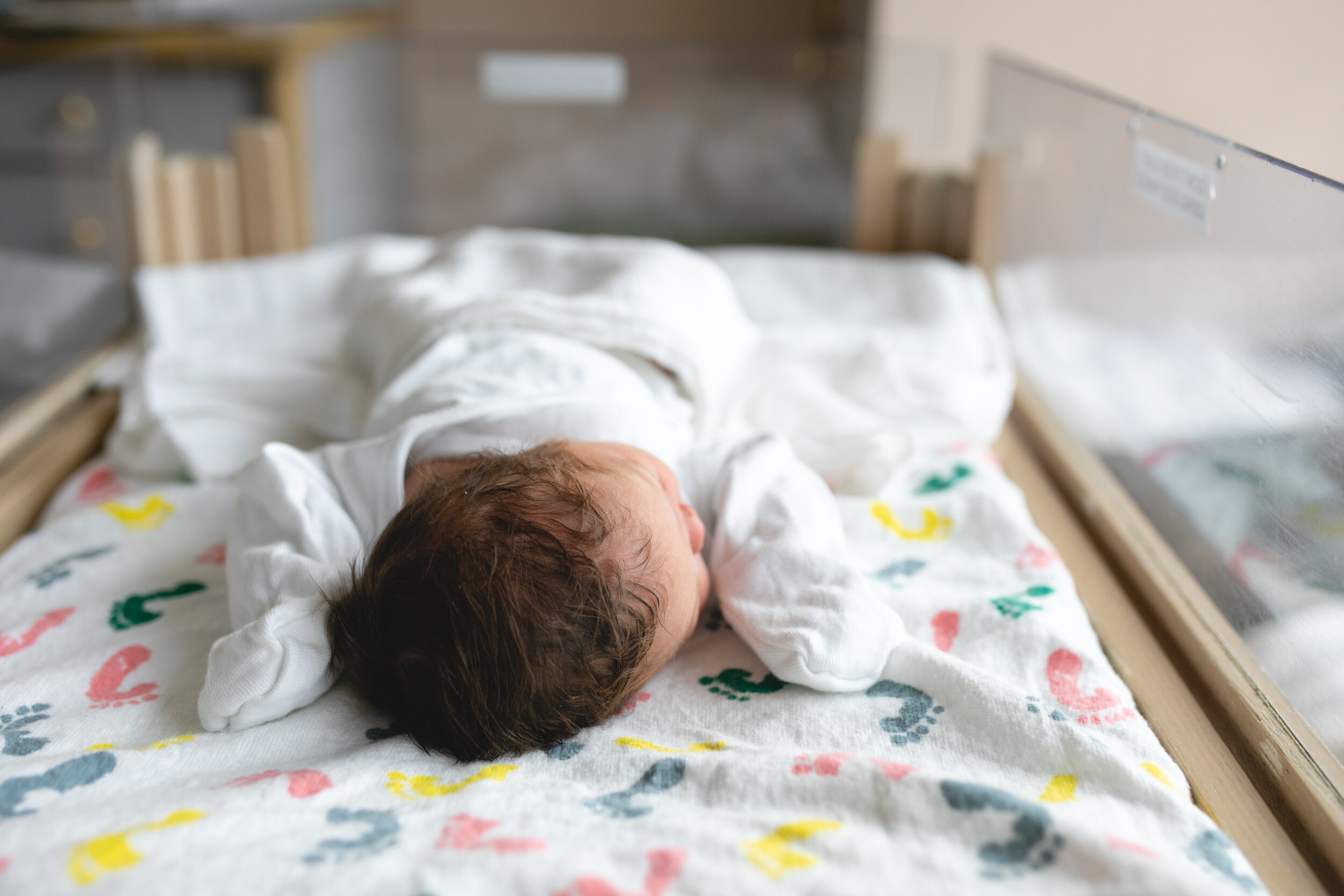 best Fresh48 hospital baby newborn photgrapher portland beaverton oregon st. vincents-5.jpg