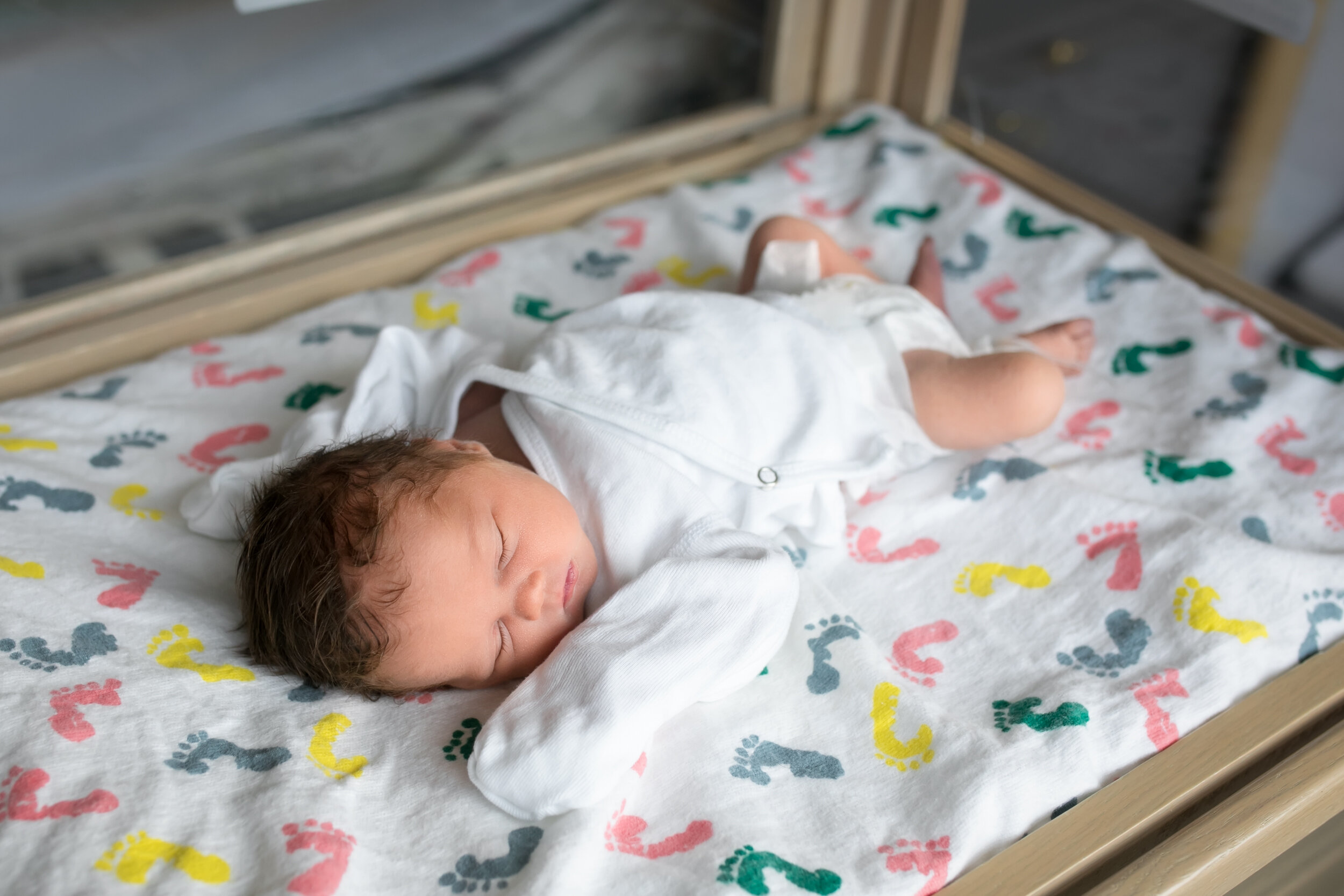 best Fresh48 hospital baby newborn photgrapher portland beaverton oregon st. vincents-6.jpg