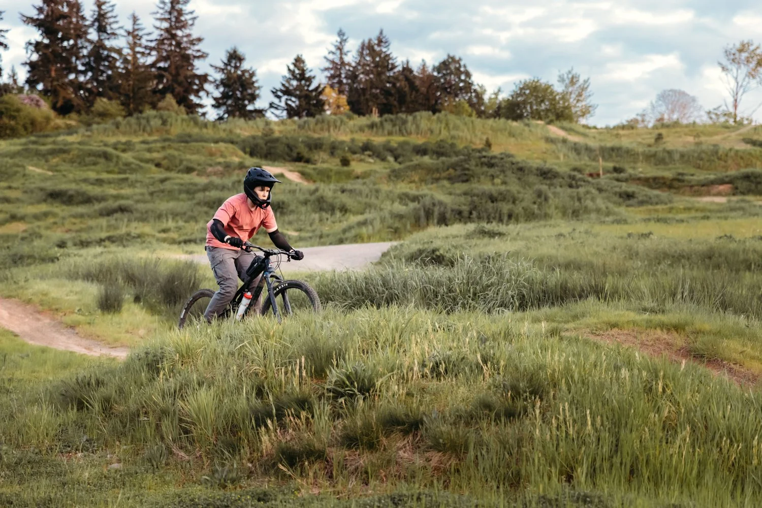 Portland athlete mountain bike high school senior photography session-12.jpg