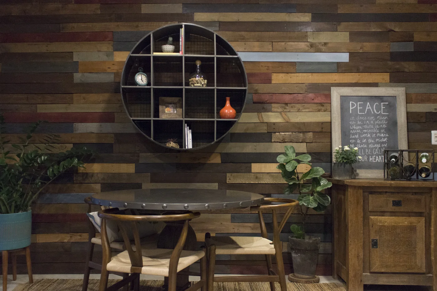 Pallet Wall/Reclaimed Wood
