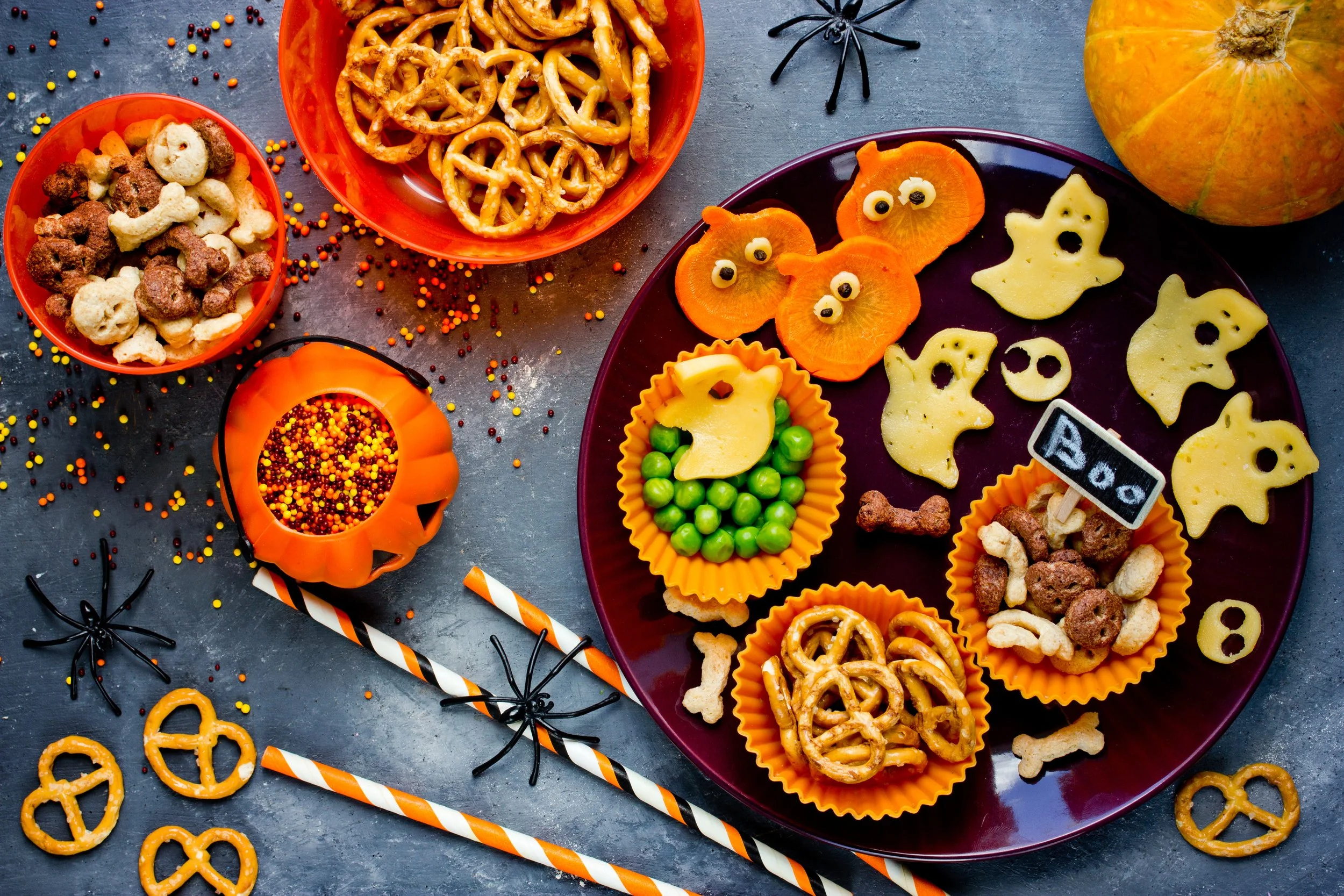 Throwing a Halloween Party: Halloween Snacks That Won’t Cause You Heartburn