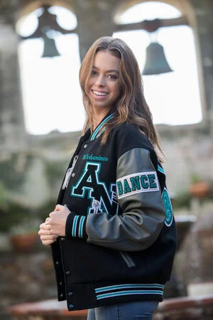 Reno Nevada’s Number 1 Choice - High School Senior Photographer