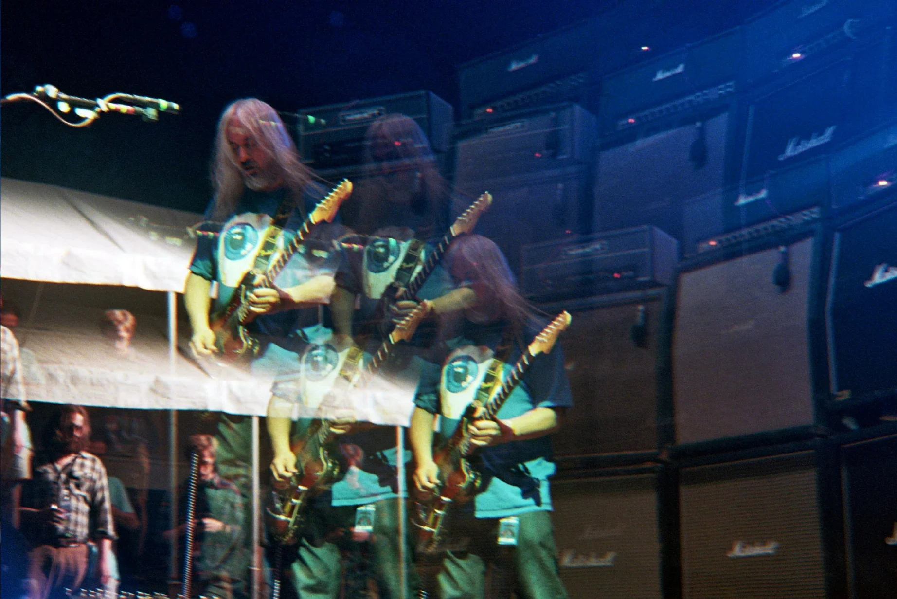 J Mascis