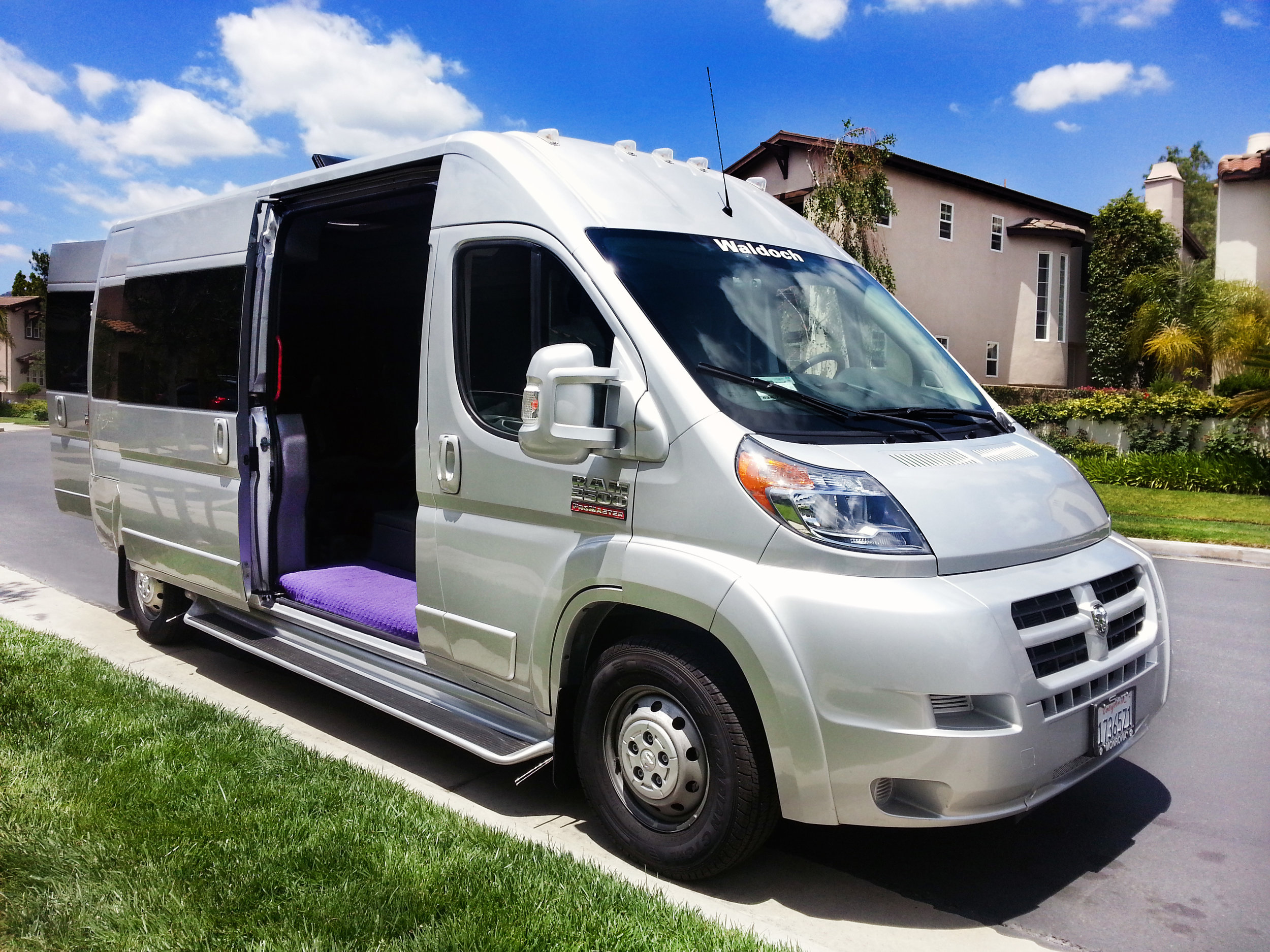 mobile nail van