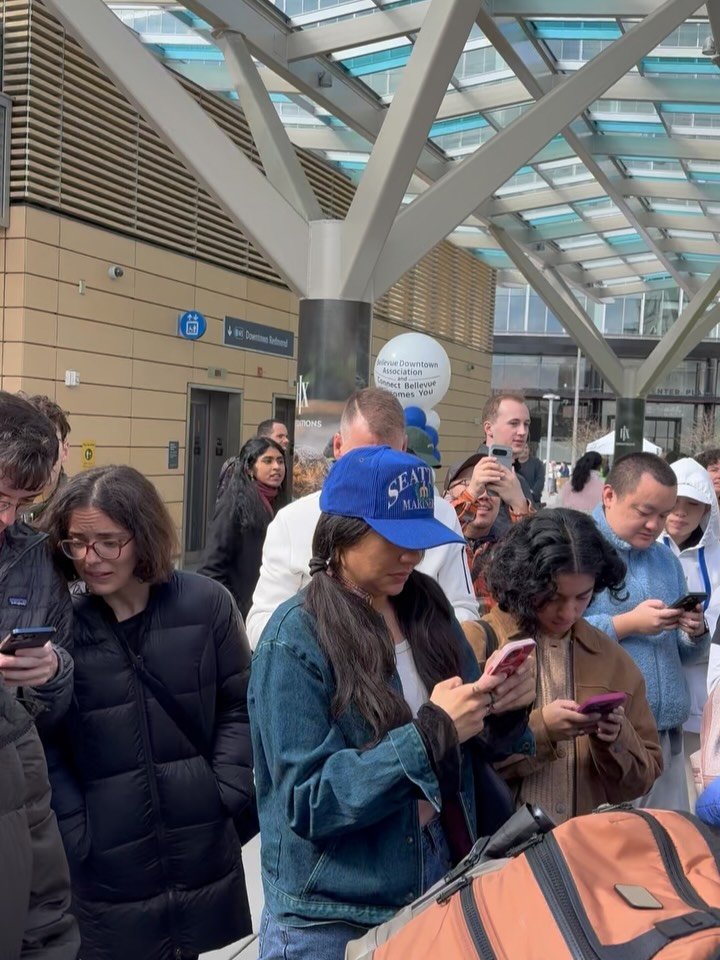 What a day! 🎉🚊💙
&nbsp;
Thousands of people showed up at Bellevue Downtown Station on March 28 to celebrate the opening of the 2 Line Crosslake Connection, and the energy was everything we hoped it would be.
&nbsp;
We handed out tote bags and exclu
