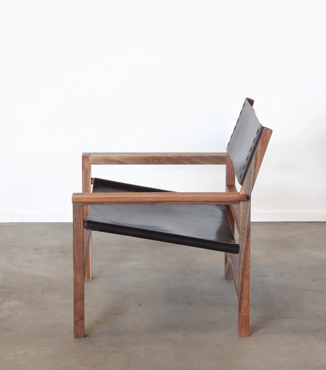 walnut_lounge_chair2.jpg