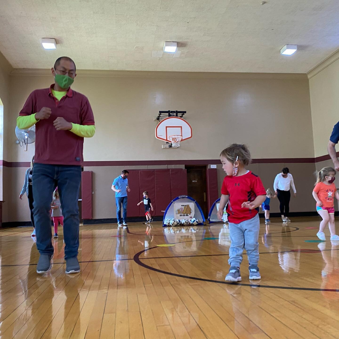 Dad’s day is around the corner. Fathers play such an influential role in a child’s life.
Today they ran backwards on their tipper toes with their child.
#today #jellybeansports #dad