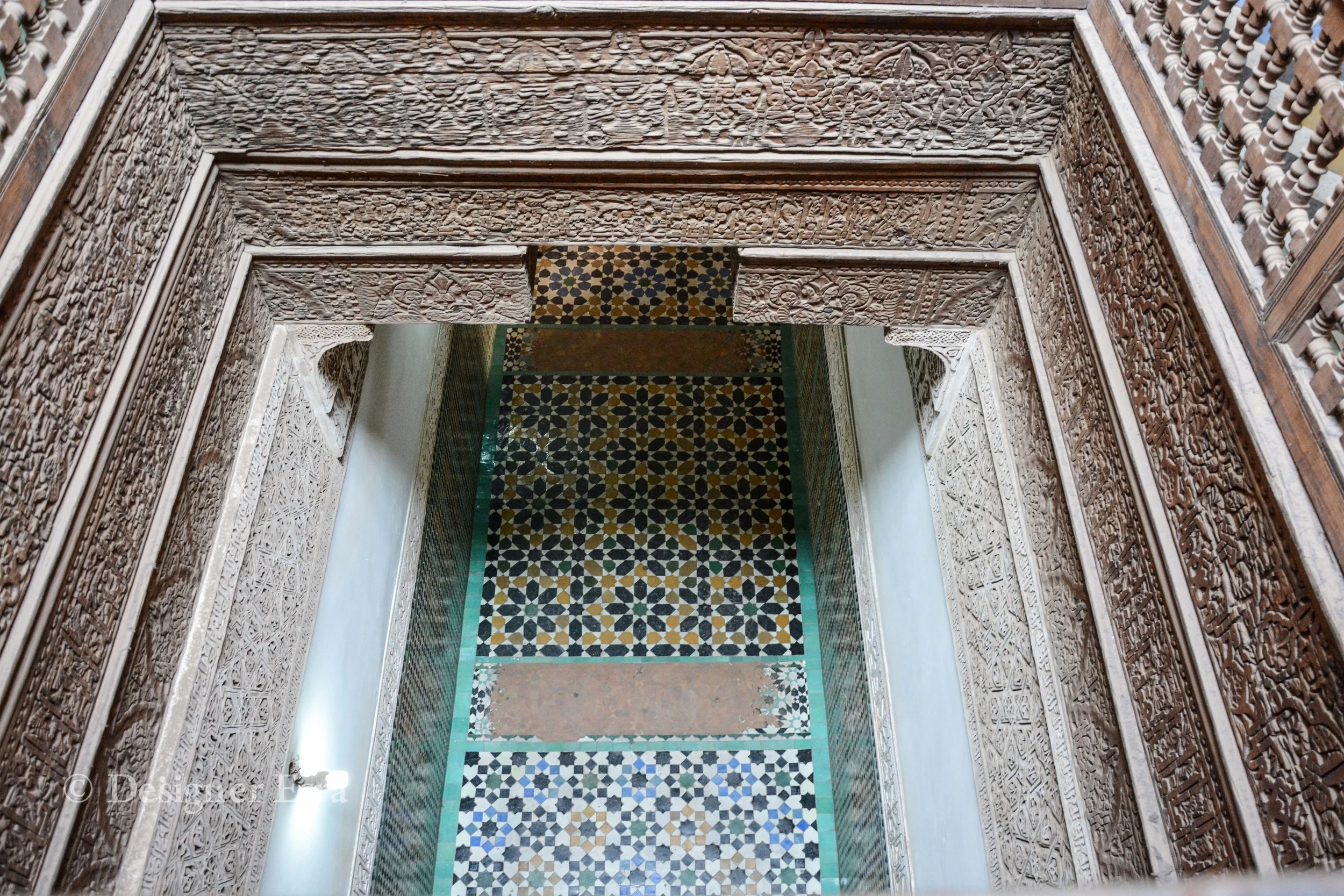Tiles and zeilij