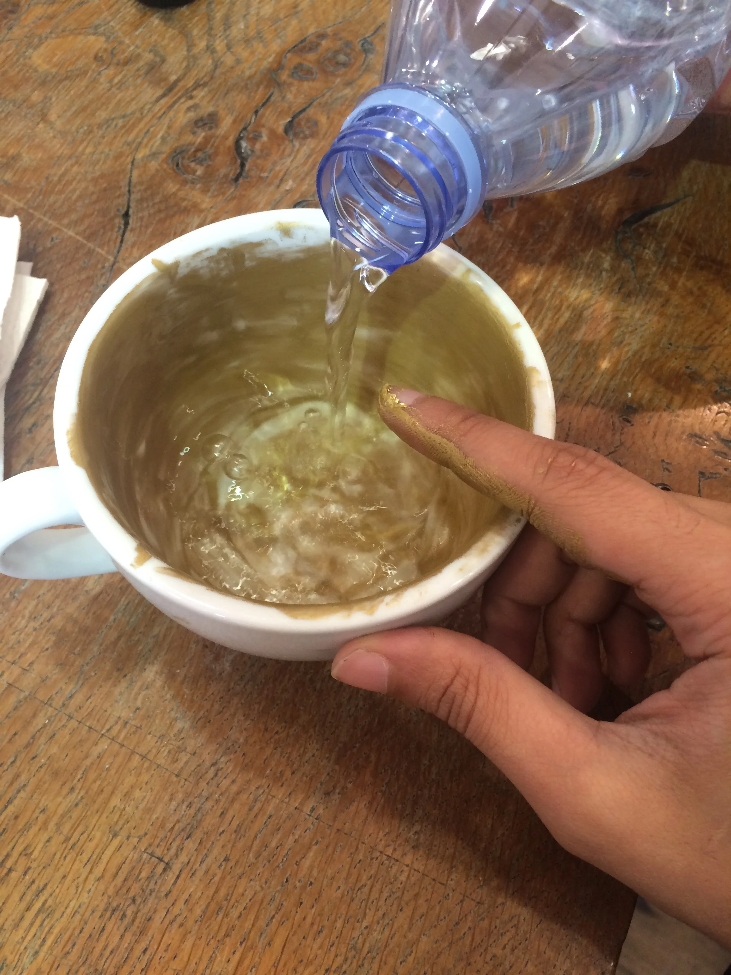 Making gold paint 