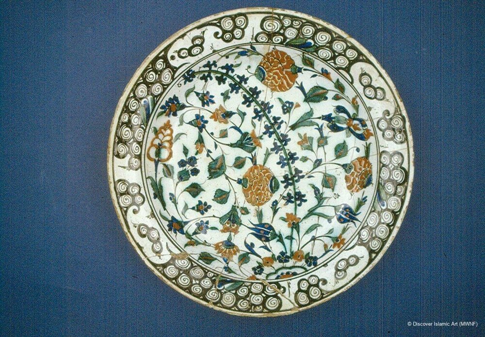 17th Cent Glazed Plate
