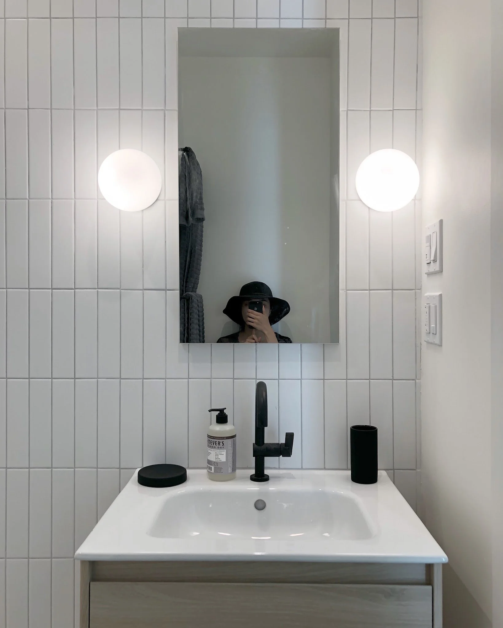 s-blob-v1-IMAGE-bTdOls1TIHI.jpg