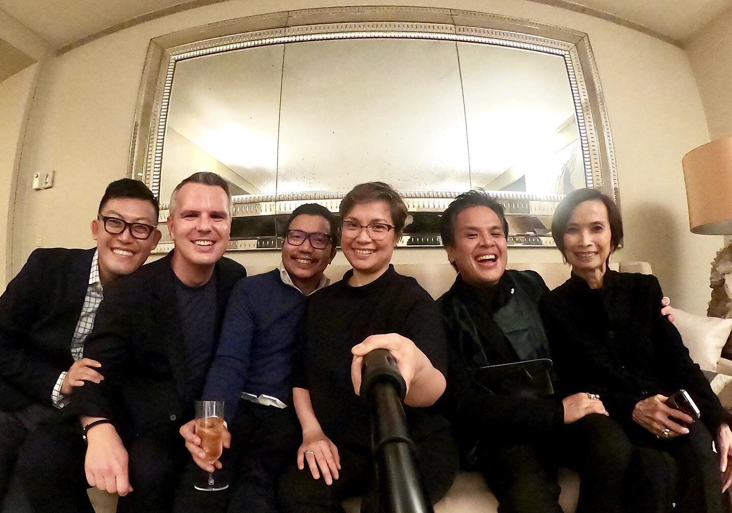 🇵🇭 Honorary Pinoy among Filipino royalty 👑 A magical evening with our Disney Princess @msleasalonga hosted by the queen herself @josienatori. 👗 Drinks, Duck, Flan, Singalongs and Selfies, could not have asked for more. 🎵 #onlyinnewyork #dreamsco