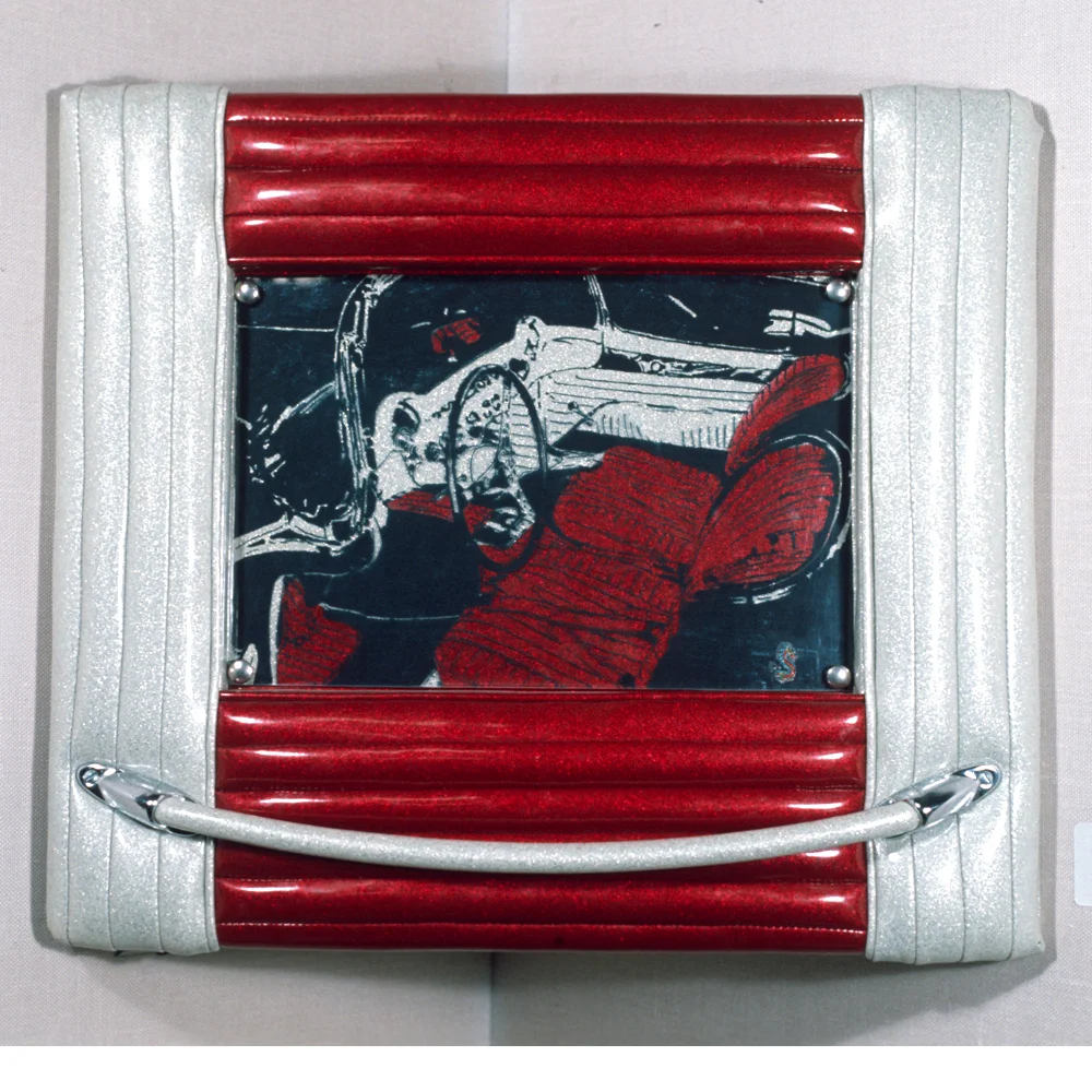 Tuck&amp;Roll Vette (with Hand-grab)