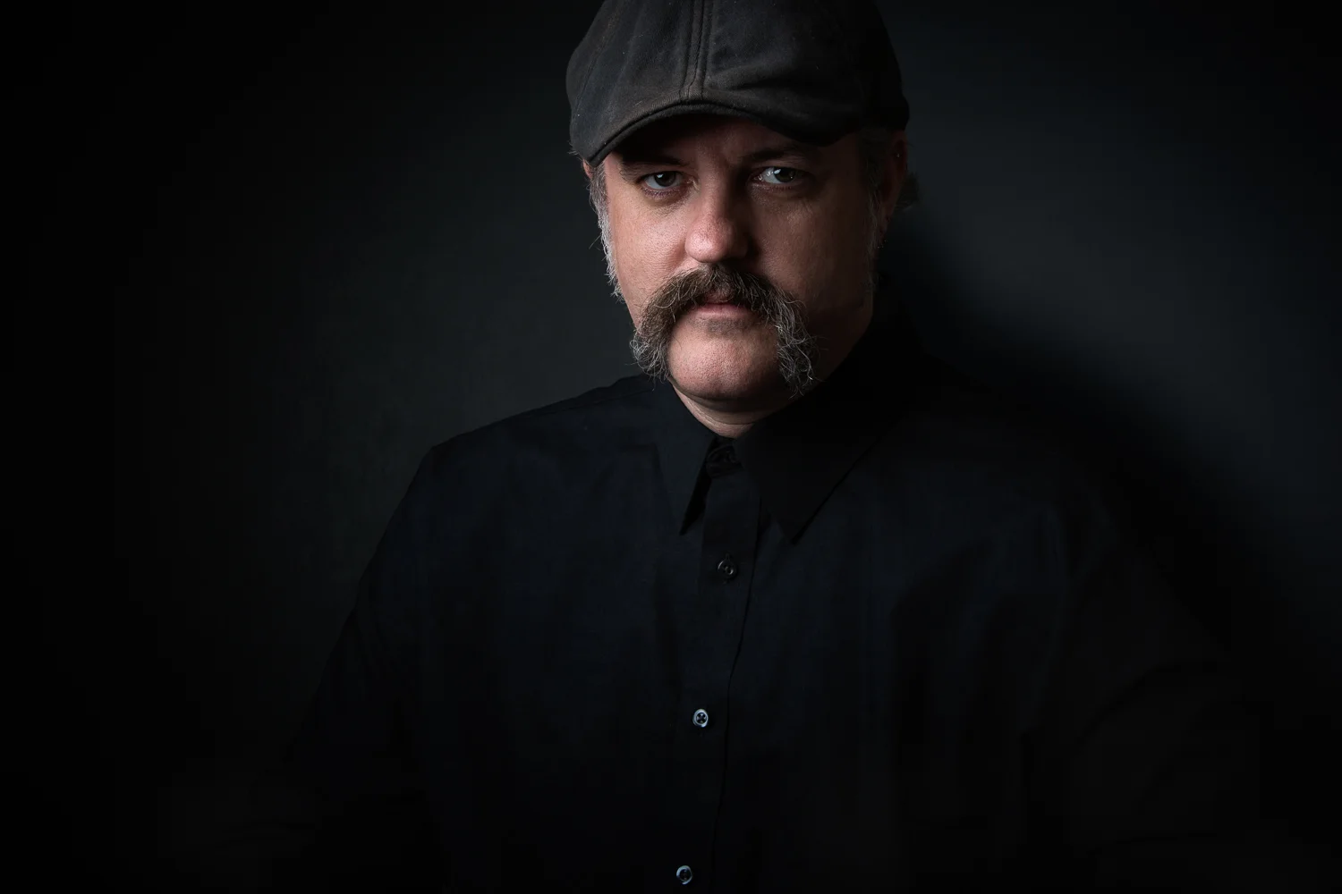 chris-disario-170503-people-peaky-blinders.jpg