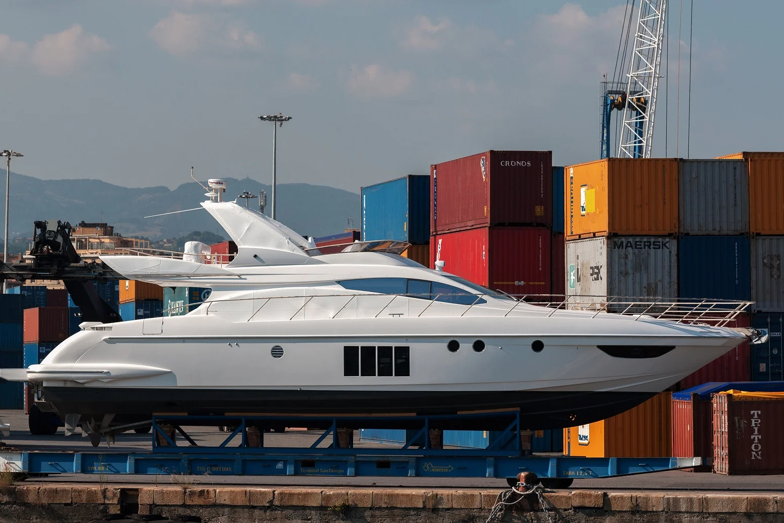  In partnership with those we serve.   LOGISTIC SOLUTIONS TAILORED TO FIT YOUR NEEDS.&nbsp;   USA Offices  Seattle, WA  |  Blaine, WA  |  Portland, OR  |  Denver, CO  |  Phoenix, AZ  |  Laredo, TX  |  Orlando, FL 