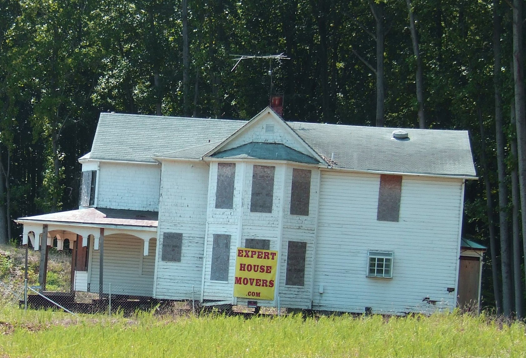 Custom House Movers. Glenn Dale, Maryland USA 2007