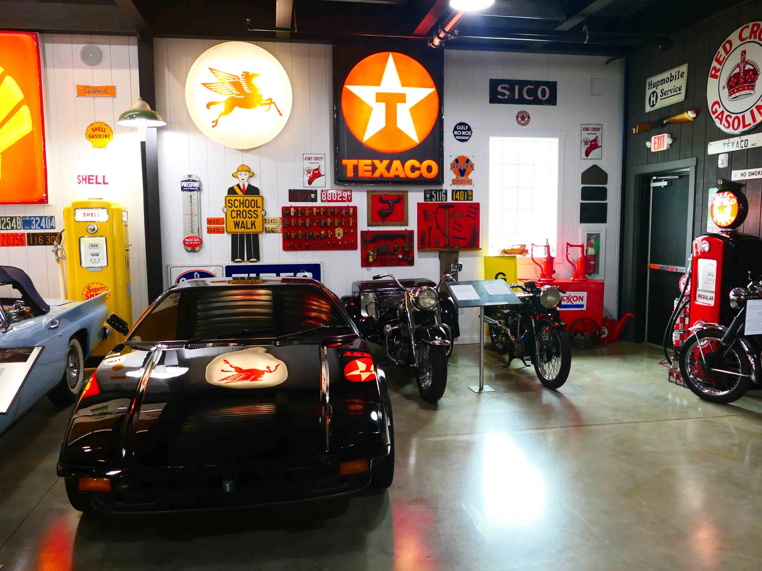 Barry's Car Barn.  Intercourse, Pennsylvania USA 2025