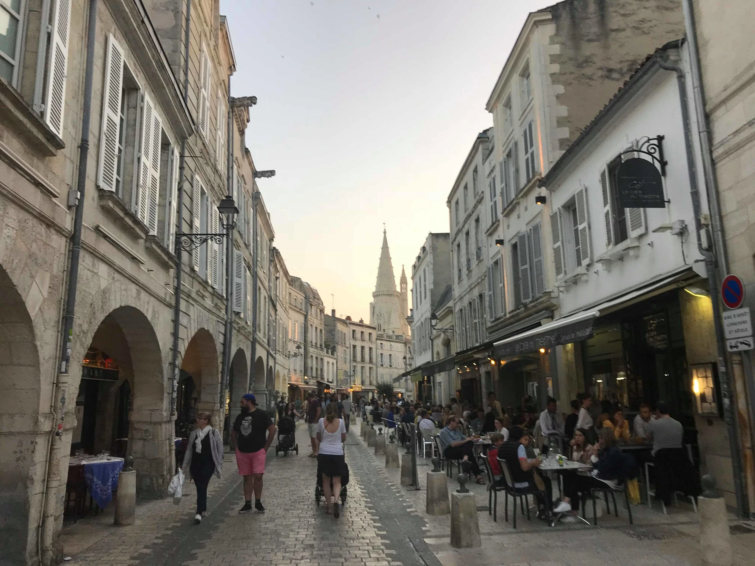 But first a rest day! And what better way than to go and explore the beautiful city of La Rochelle celebrating Nick Thompson's birthday.