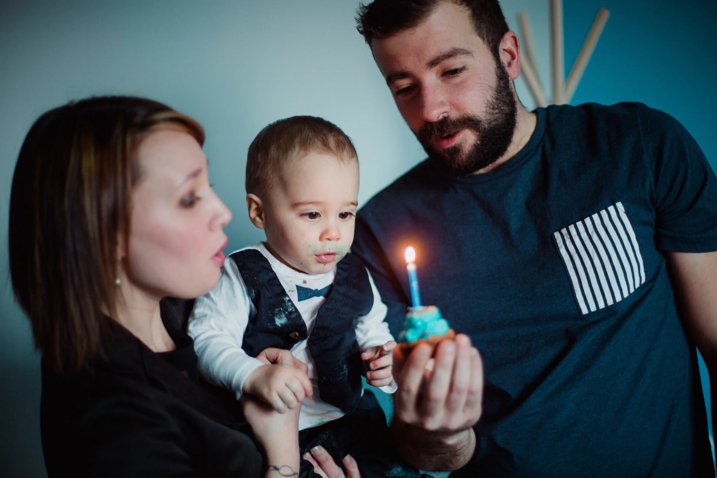 - Family First - Une séance photo Smash the cake pour les 1 an d'Ugo