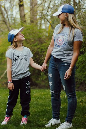 Dana Bookman and her daughter