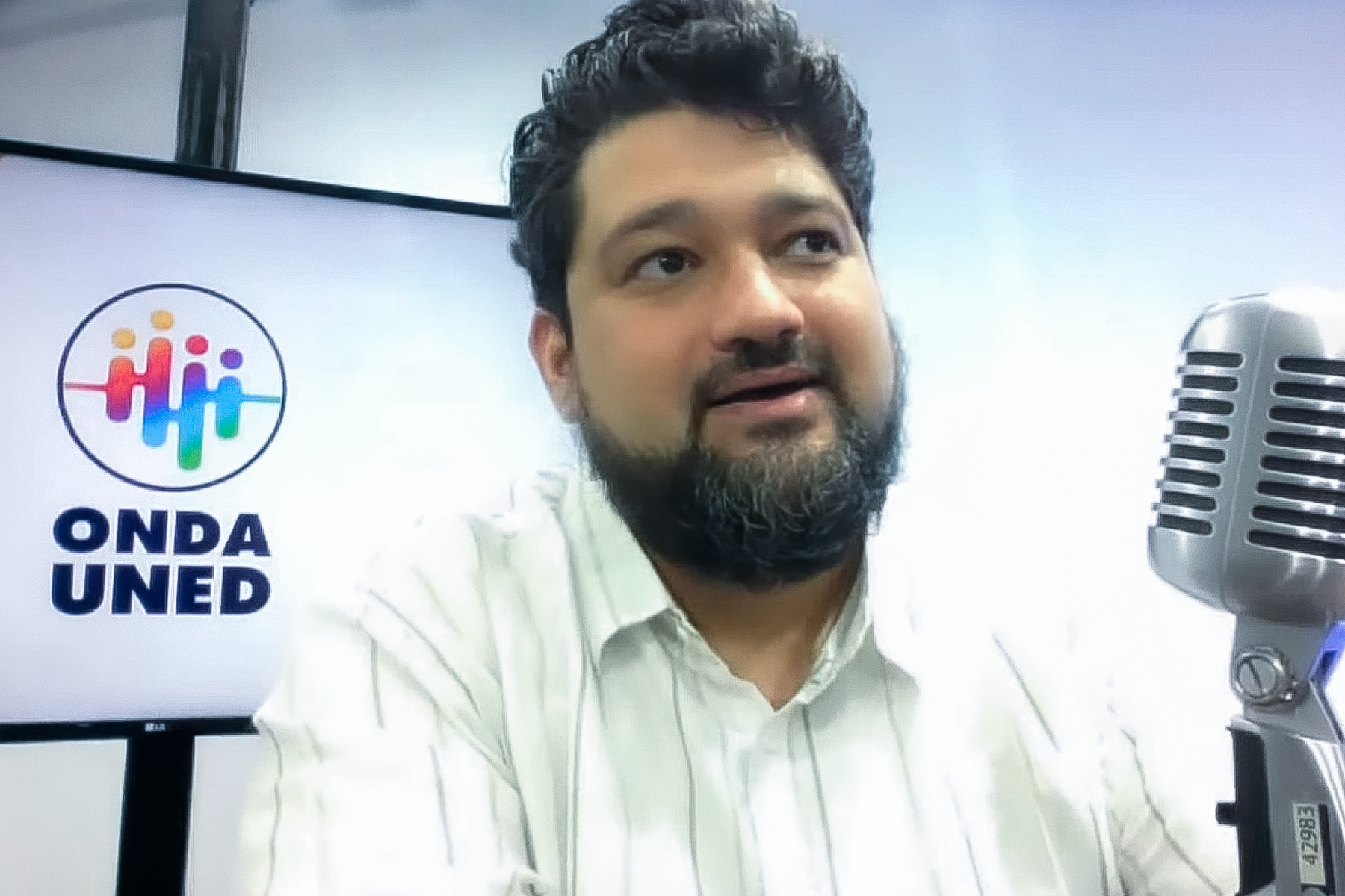 Onda UNED promueve red de radio y televisión educativa en Costa Rica