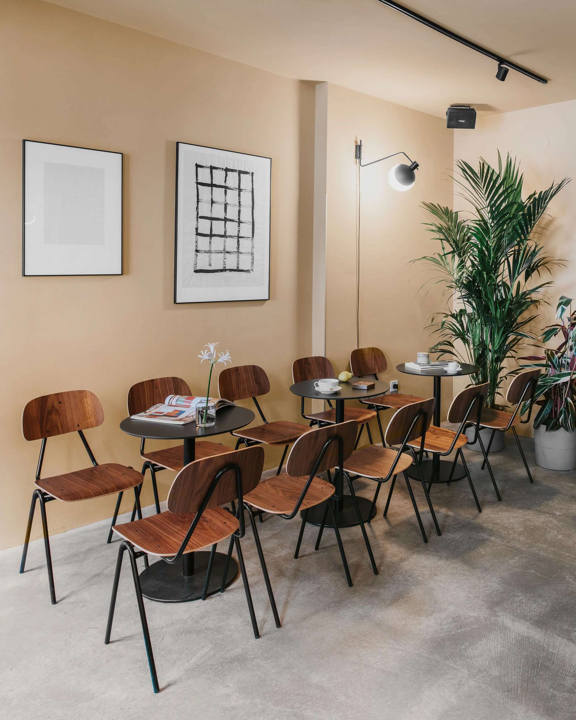 Regular bar designed by Regular Company