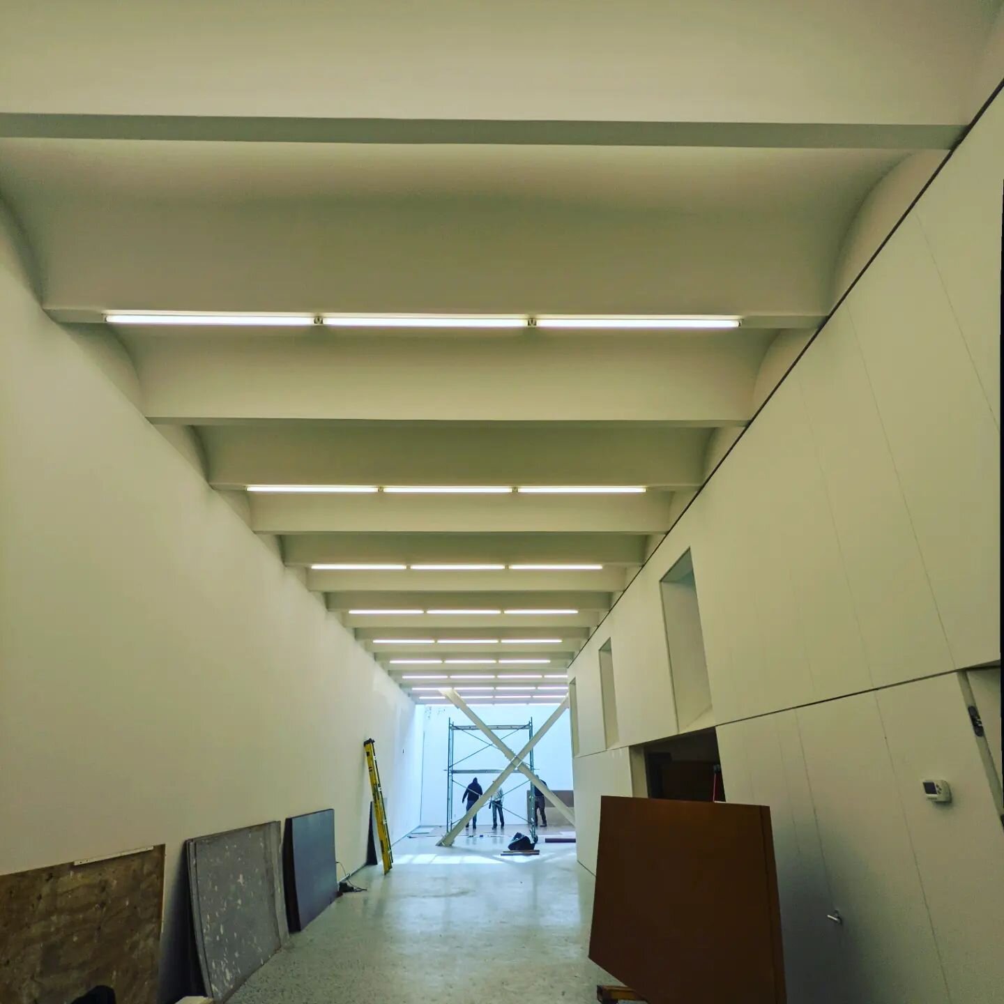 Soundproofed a 2000 SF complete artist studio all walls, ceiling, doors and skylights with a switchable glass. 

#soundproofing 
#soundproof 
#brooklyn 
#noisyneighbors 
#newyorkcity 
#newyork 
#nyc
#manhattan 
#queens