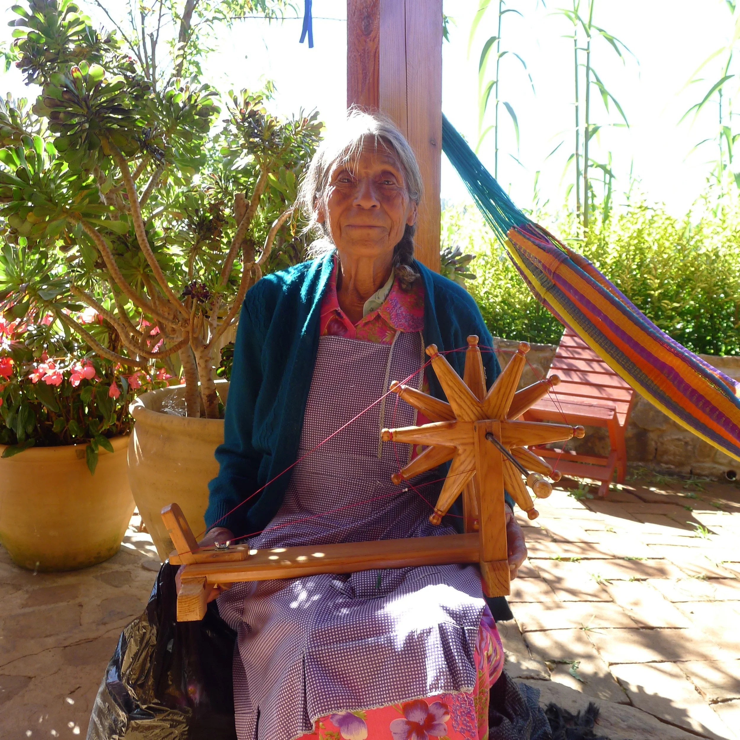 receiving spinning wheel