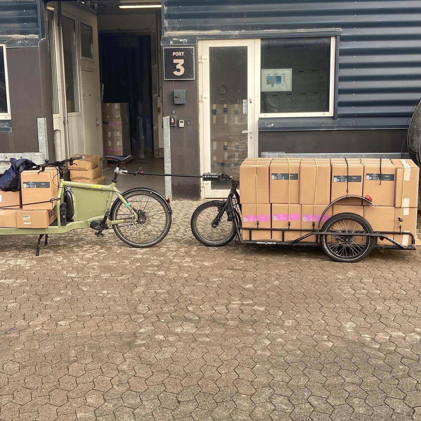 Yamill&eacute; &amp; Passing clouds for the people !