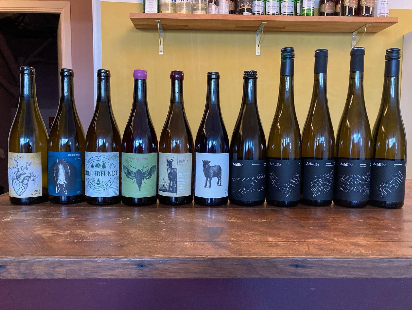 Tomorrow trade tasting at our storage, at 10.30. We gonna try some nice bottles from Franken, Alsace, Loire, Auvergne and Ard&egrave;che. We are so ready for the spring!
@le.picatier @nadiabeaune @lesboisperdus @gillesazzoni @pierreolivierbonhomme @p