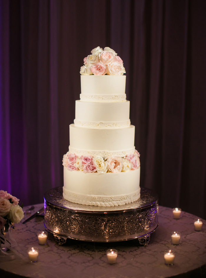 Scottsdale Wedding Cake.JPG