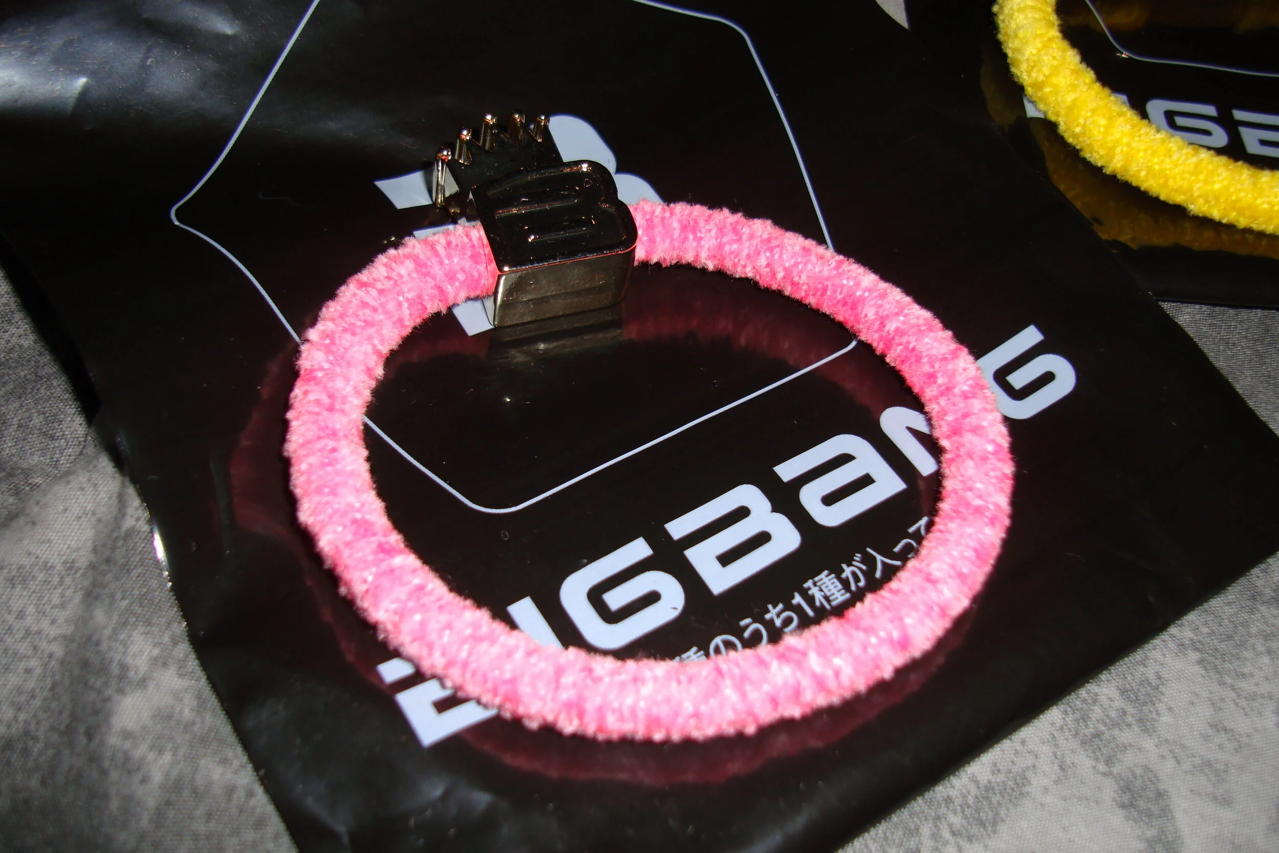 2014 - Fantastic Babys - VIP Japan Fanclub Event - Hair elastics