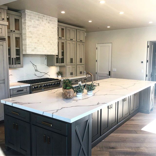 This is one of our favorite Kitchens we built last year. The 15&rsquo; Island is 🔥 at Lot 681 in Desert Highlands. 
#custom
#homebuilder
#scottsdale
#kitchenofinsta 
#remodel
#arizona
#realestate
#contact
#camelbackbuildinggroup 
#transform
#create
