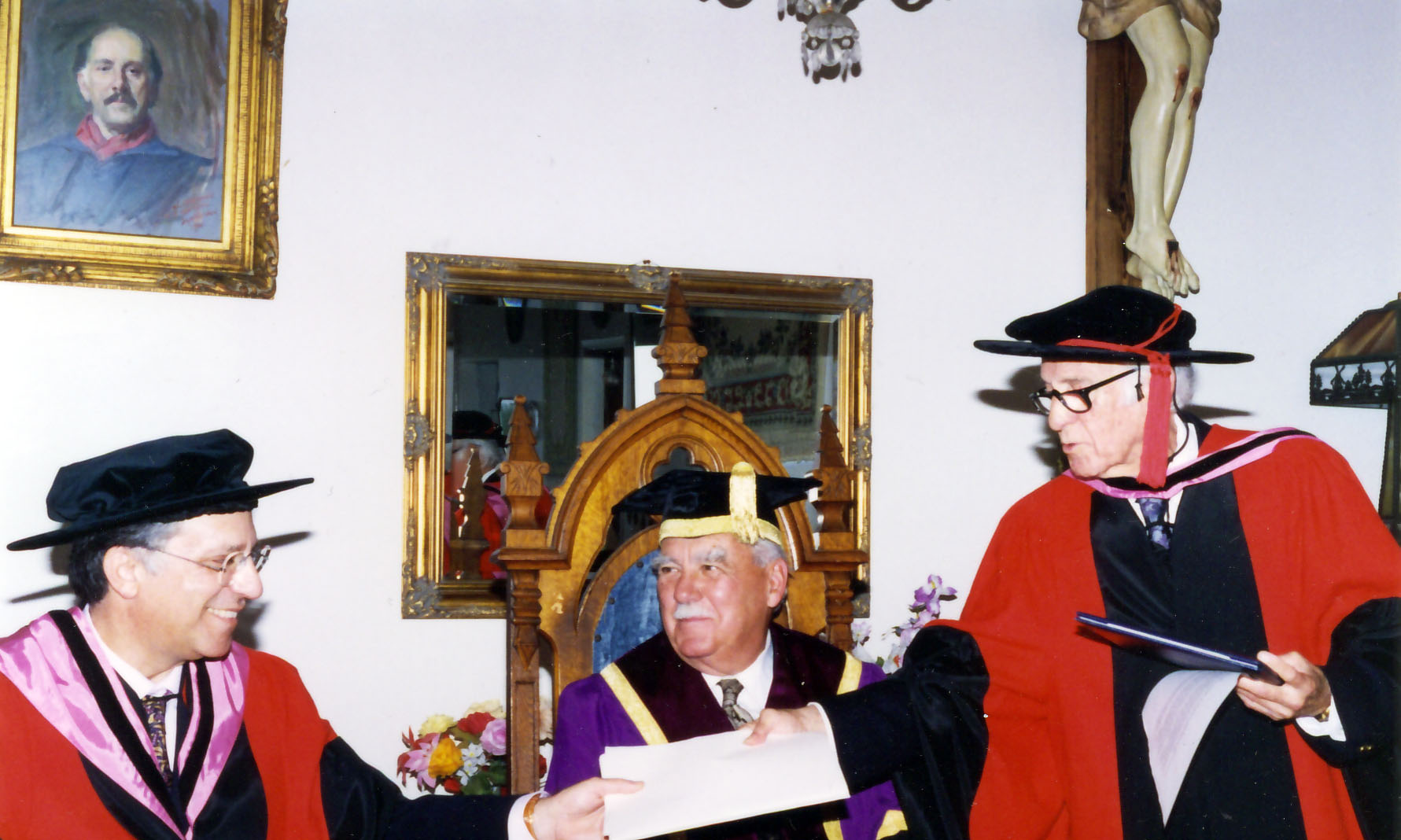 Celedonio receives Honorary Doctorate 1995