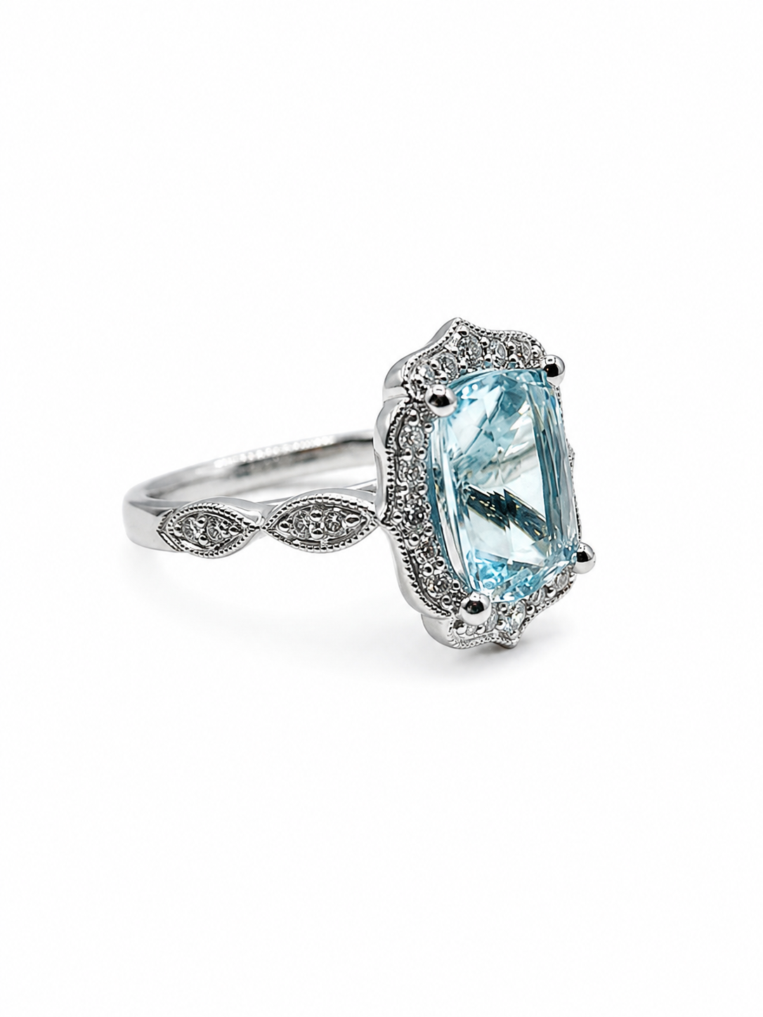 Side Profile Aquamarine RIng .png