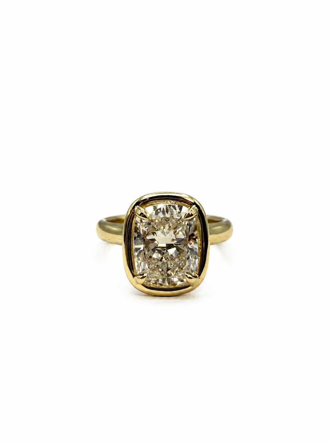 Cushion ER by Rings True.png