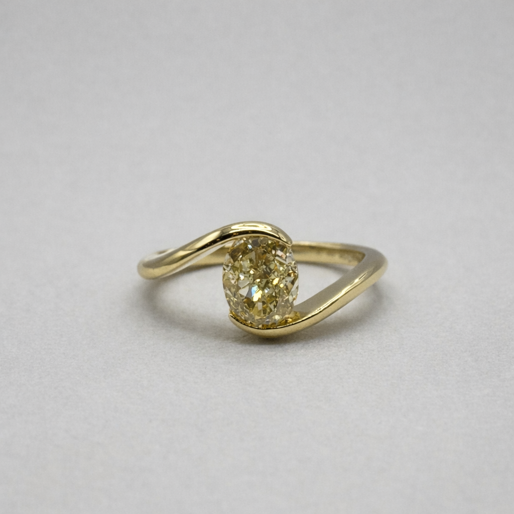 Semi-Bezel Bypass Yellow Diamond Ring