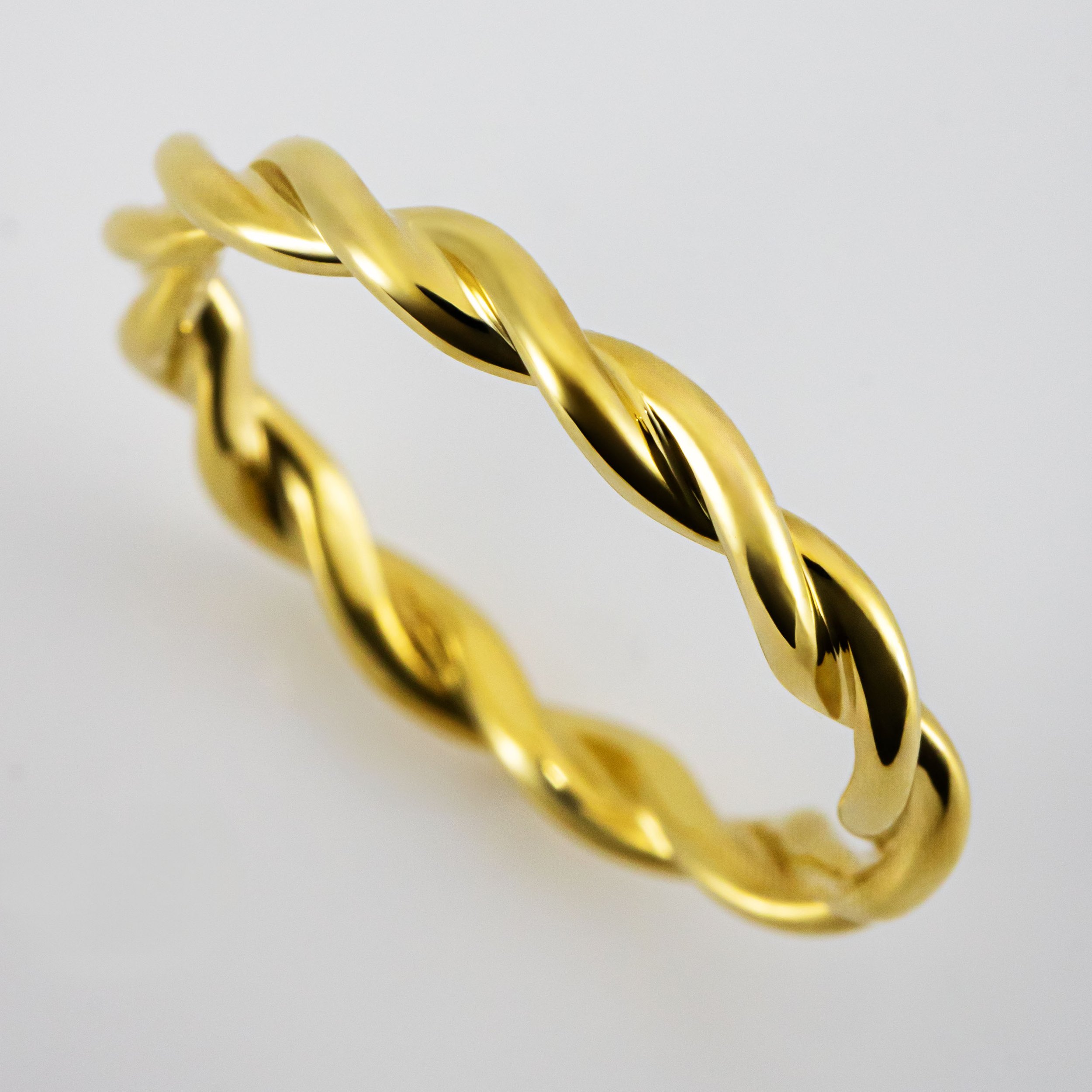 18k Yellow Gold Twist Ring