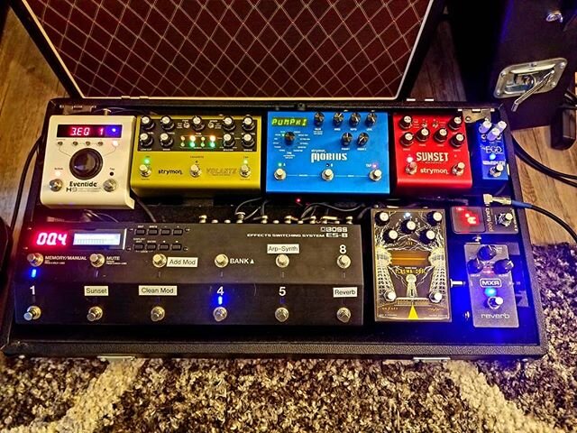 Self-isolating and self-oscillating with new #pedalboard setup.