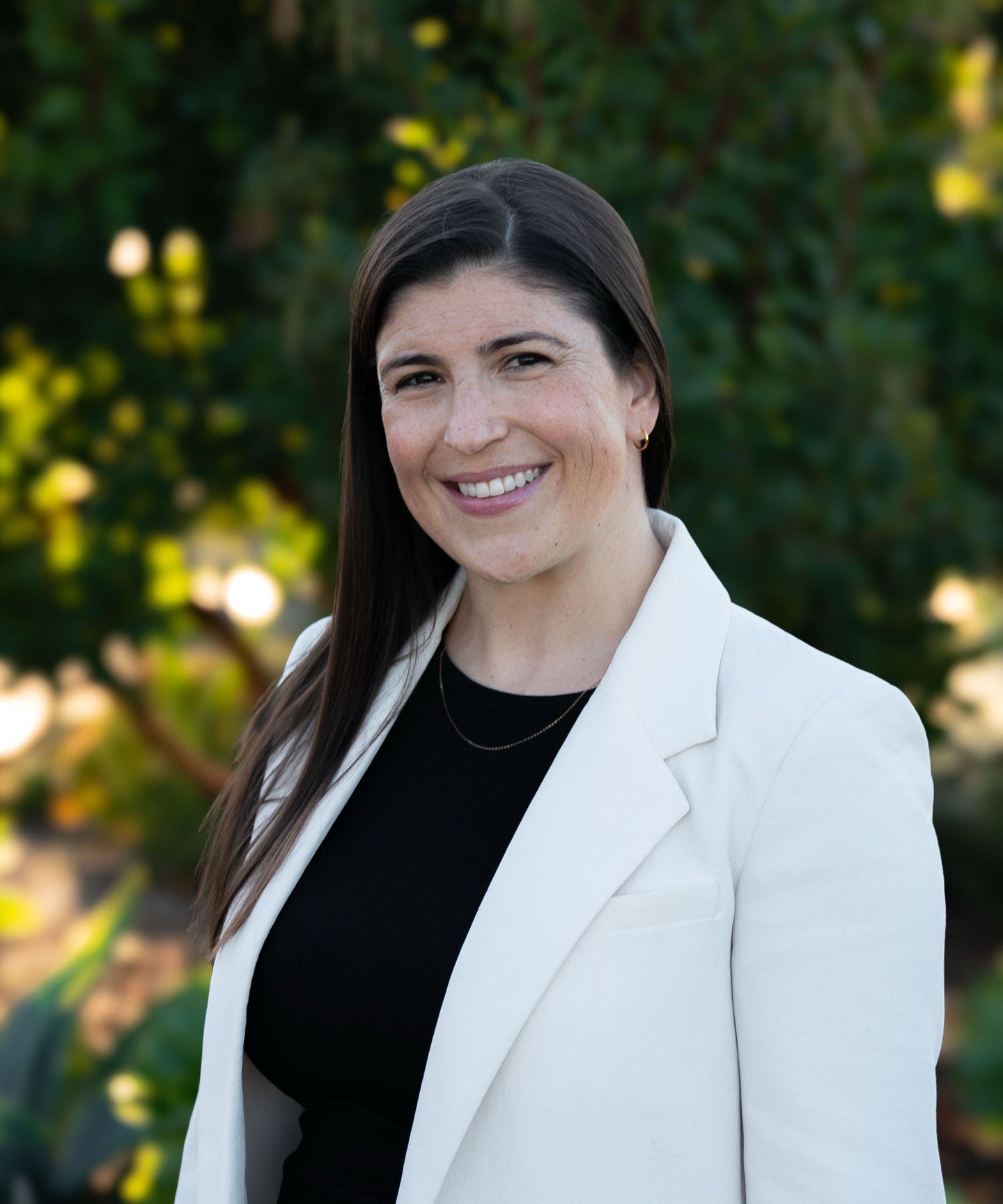 Cheers to 4 years to our Recruiting Consultant, Elena! Your enthusiasm and commitment have truly elevated our team. We&rsquo;re so grateful for the positive spirit you bring to Bloom every day! ✨💜💐