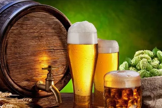 Wooden Keg, Beer and Hops.jpg