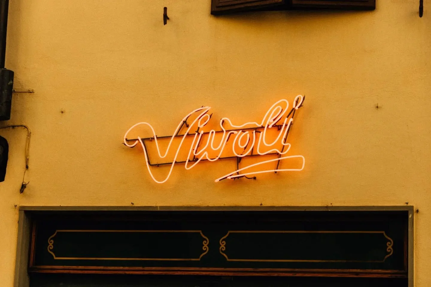 one year ago we were in Italy &ndash; rolling out these long overdue photos in sets.

shot on my Cabin EOS RP with the Canon EF-S 18-135 STM and my vintage M42 Universar 28mm f/2.8

#travel #travelphotography #canon #italy