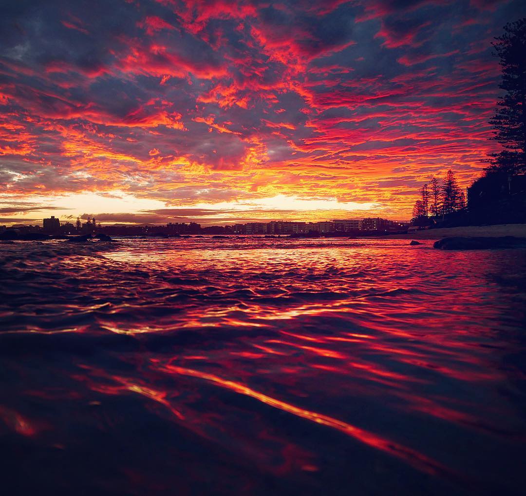 Fire_above__fire_below..._._.__WorthGettinngWetFor__ShareYourSunset__lumix__gx85__vision.jpg